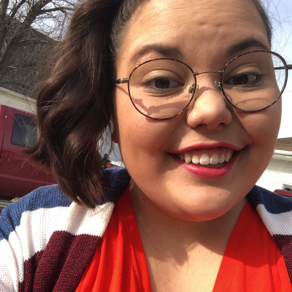 Meet your Posher, Emily